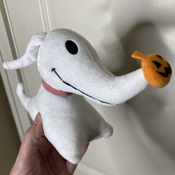 NWT Disney Tim Burton's The Nightmare Before Christmas Plush Zero Ghost Dog 30th - Picture 2 of 9
